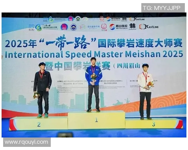 重庆攀岩队在世界街舞大赛中的耐力表现引发热议与赞赏