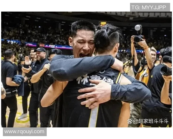 河内b队迎战多乐展开激烈较量期待精彩瞬间与精彩表现